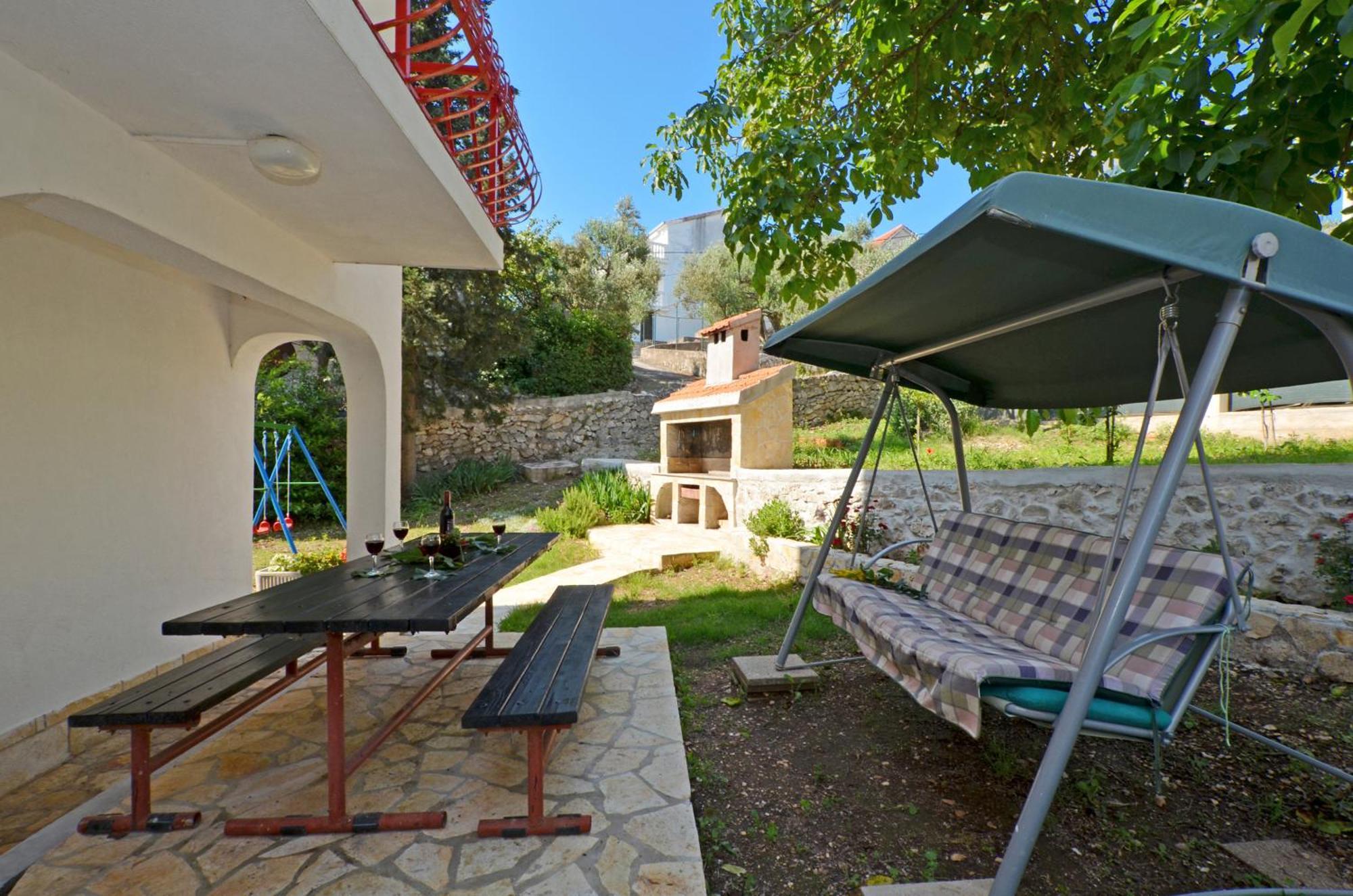 Apartment House Juretic - 50 M From The Beach Трогир Экстерьер фото