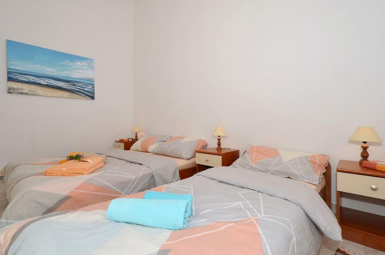 Apartment House Juretic - 50 M From The Beach Трогир Экстерьер фото